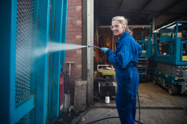 Best Warehouse Cleaning  in Tavares, FL